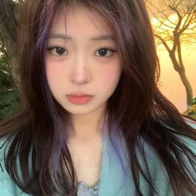 我和他都是新郎。